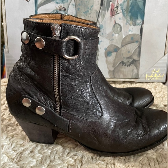 Calleen Cordero Leather Bootie Size 8.5. Boho, Goth, Cowgirl Chic. Gently worn - Picture 5 of 9